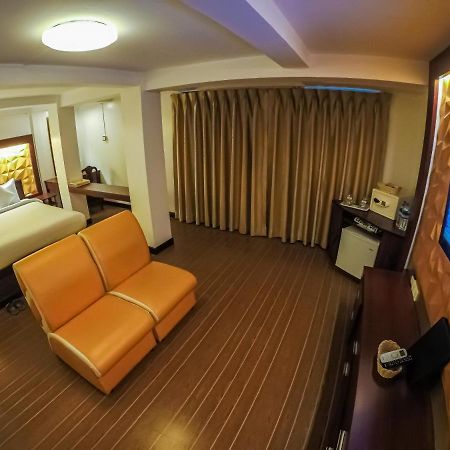 Clover Hotel Yangon Luaran gambar