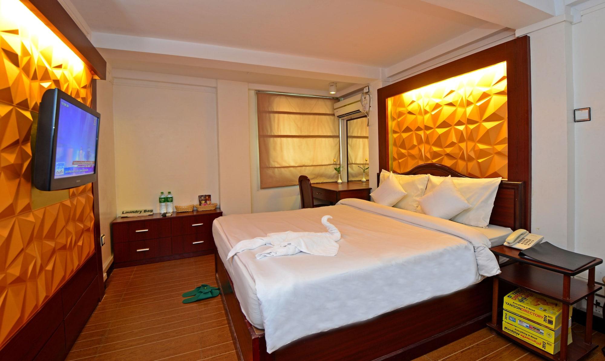 Clover Hotel Yangon Luaran gambar