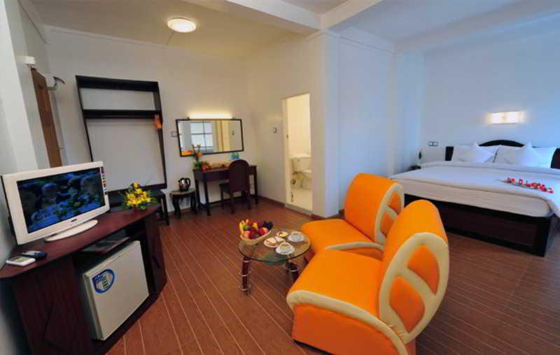 Clover Hotel Yangon Luaran gambar