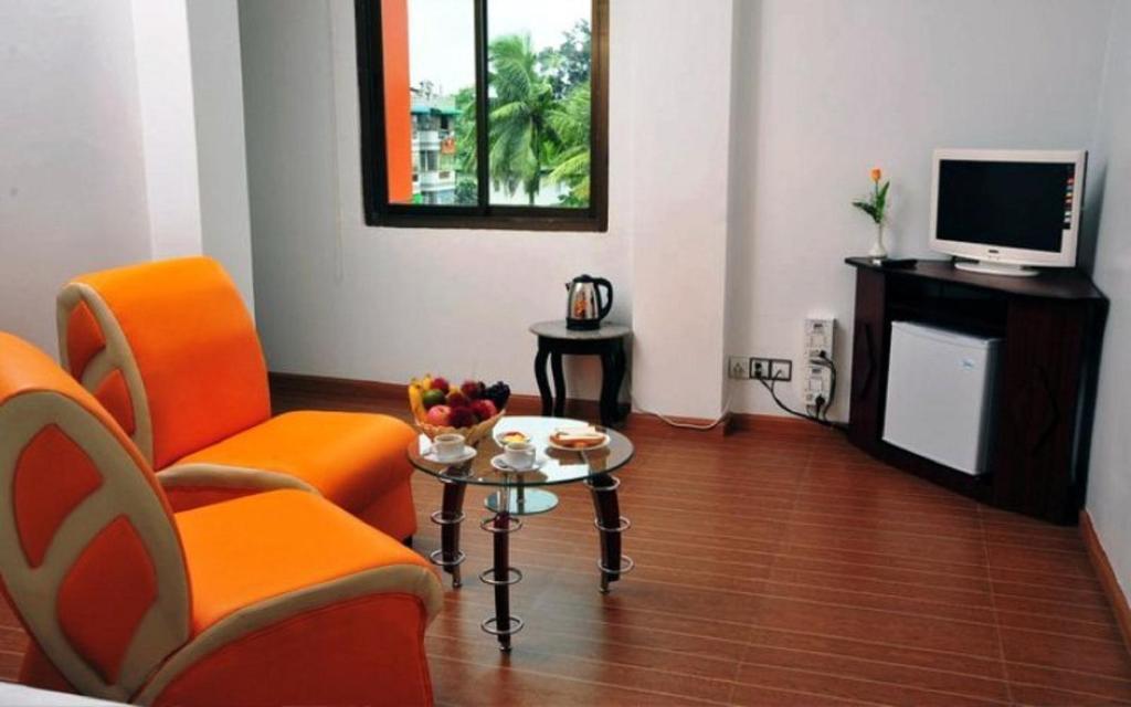 Clover Hotel Yangon Luaran gambar