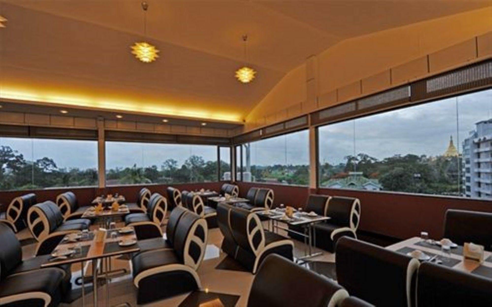 Clover Hotel Yangon Luaran gambar
