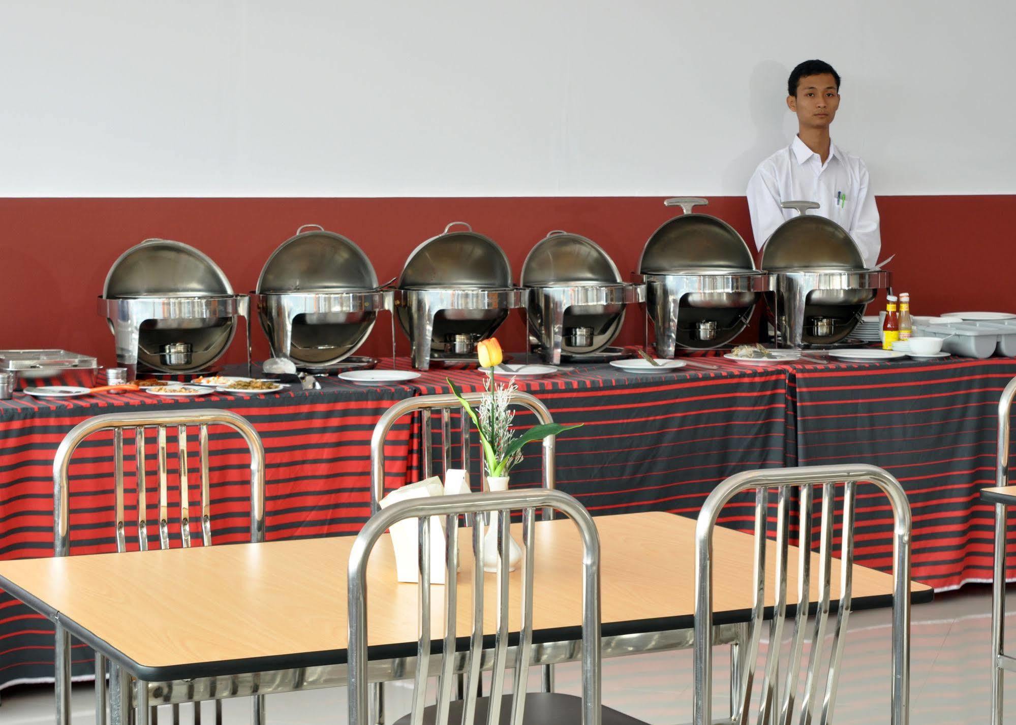 Clover Hotel Yangon Luaran gambar