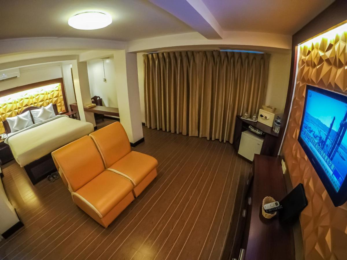 Clover Hotel Yangon Luaran gambar