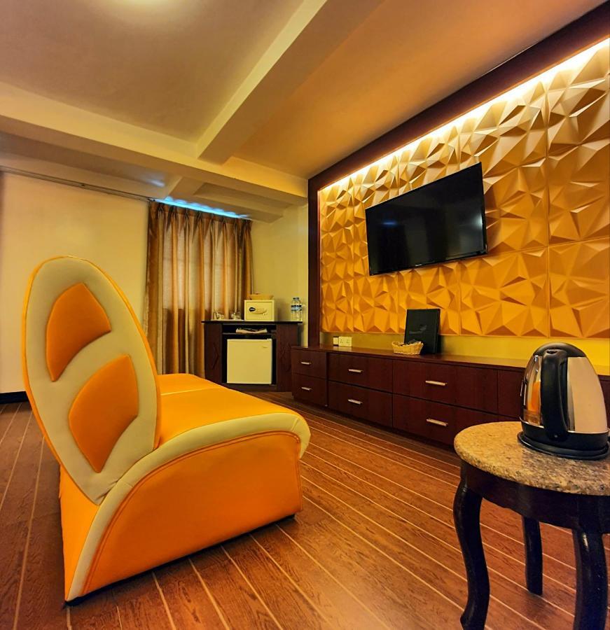 Clover Hotel Yangon Luaran gambar